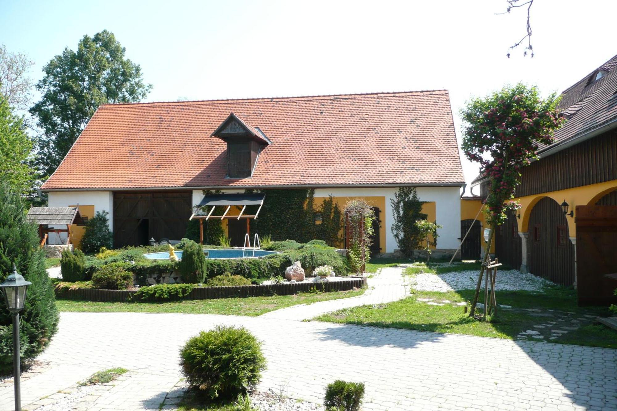 Hrazdeny Statek Mytinka Guest House Bagian luar foto